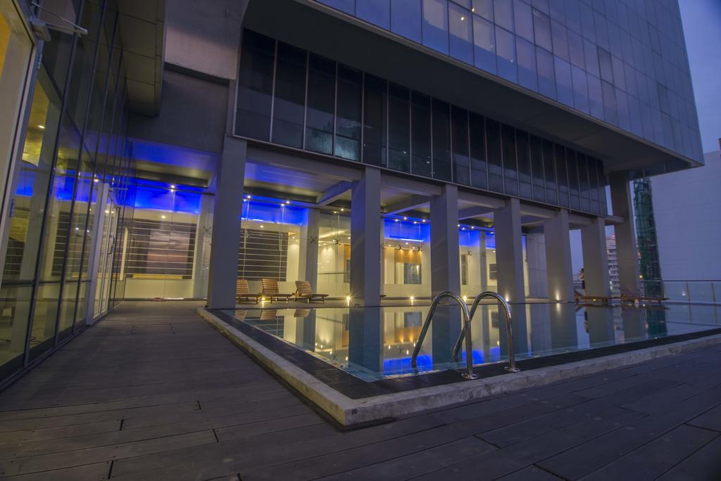 Platinum One Suites Colombo Exterior foto